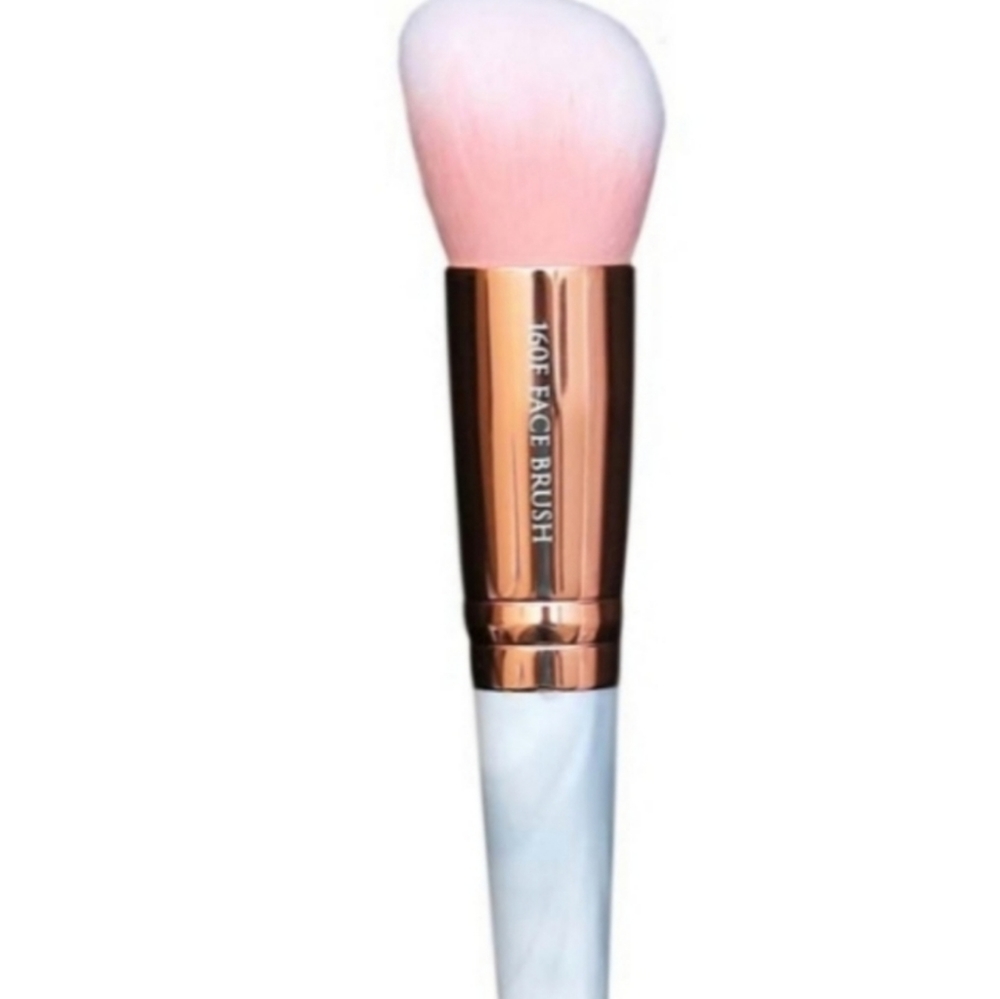FARAH Face Brush 160F Angled Soft Dense Vegan